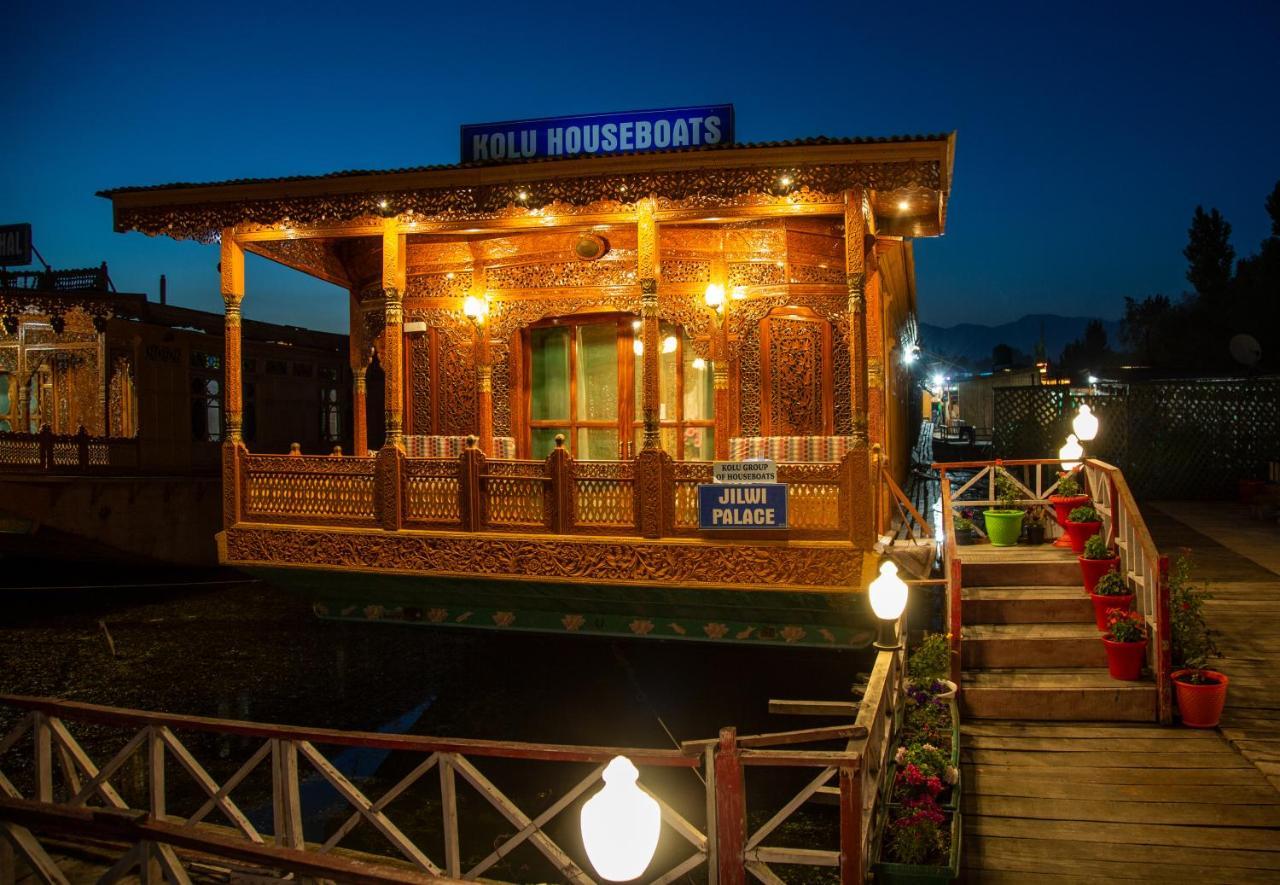 Kolu Group Of Houseboats Hotel Srīnagar Buitenkant foto
